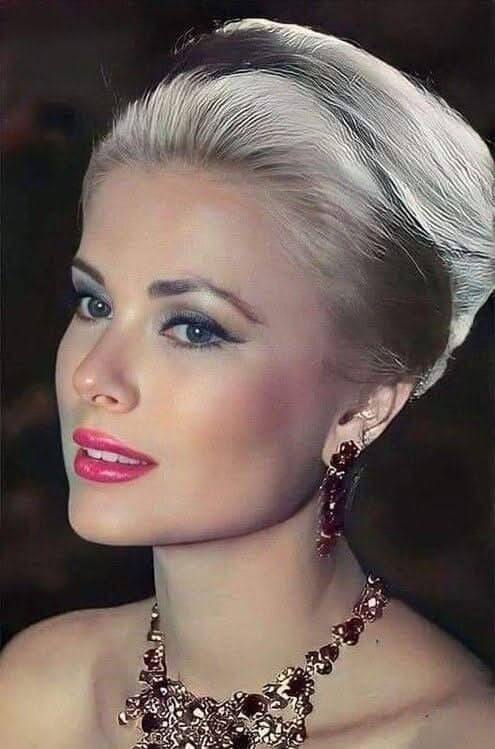 She was considered the most beautiful woman in Hollywood. Today at 85, she is unrecognizable